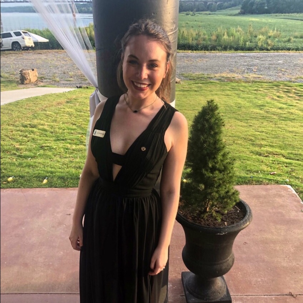 Meet your Posher, Olivia